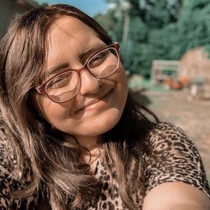 Meet your Posher, Kayla